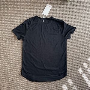 Lululemon  mens shirt